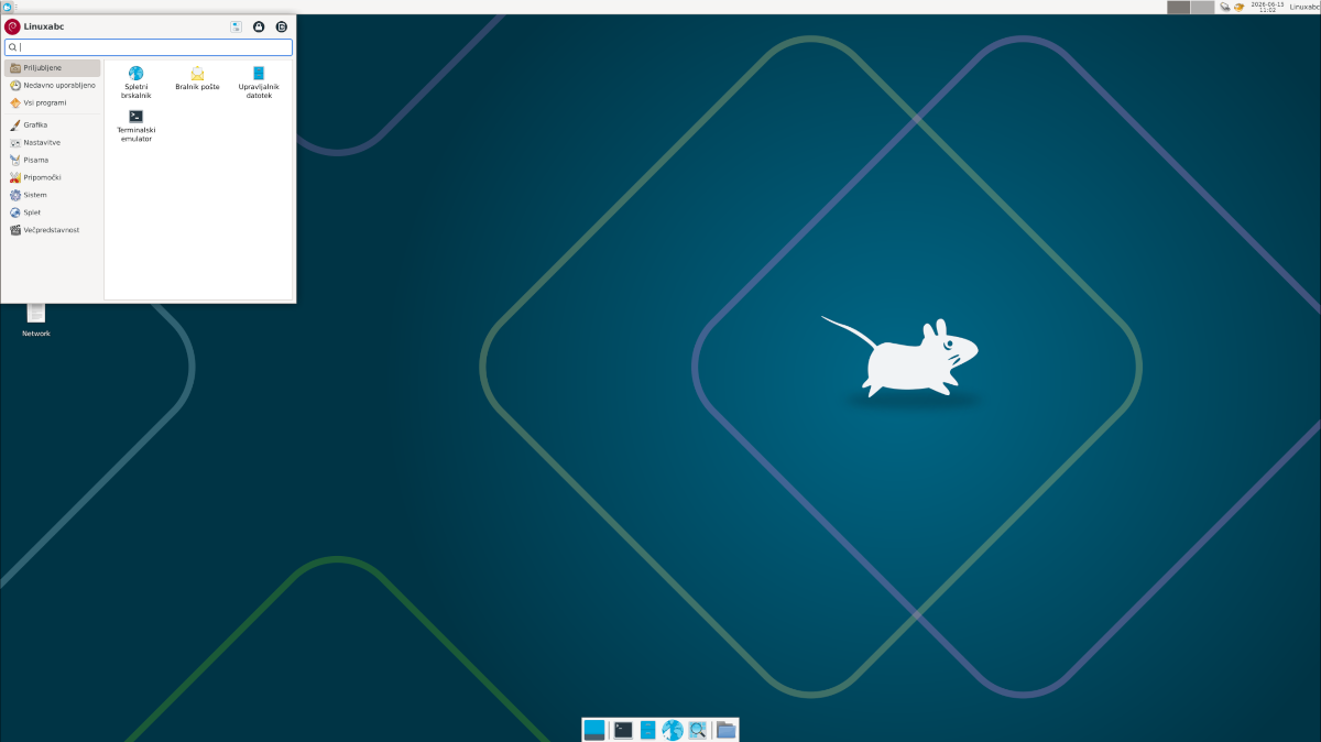 Xfce lightweight desktop environment on Linux